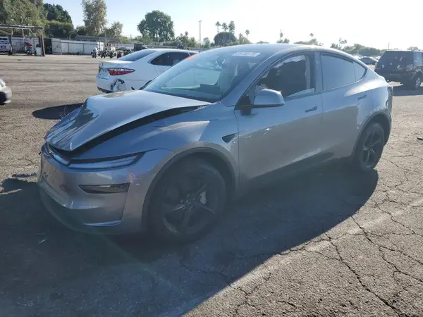 7SAYGDEE9TF373296 2026 TESLA MODEL Y - Image 1