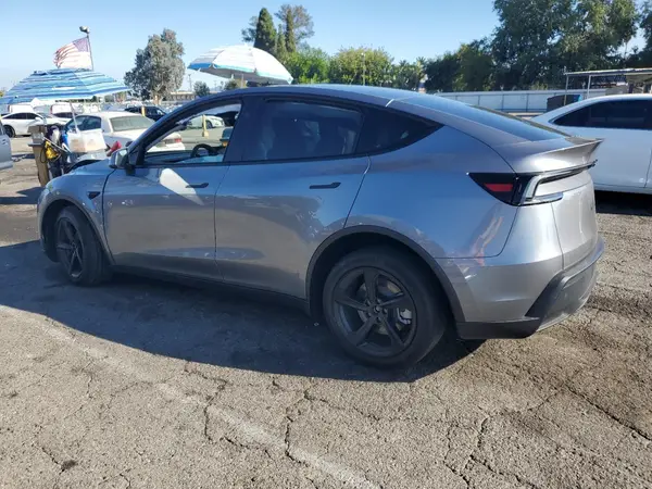 7SAYGDEE9TF373296 2026 TESLA MODEL Y - Image 2