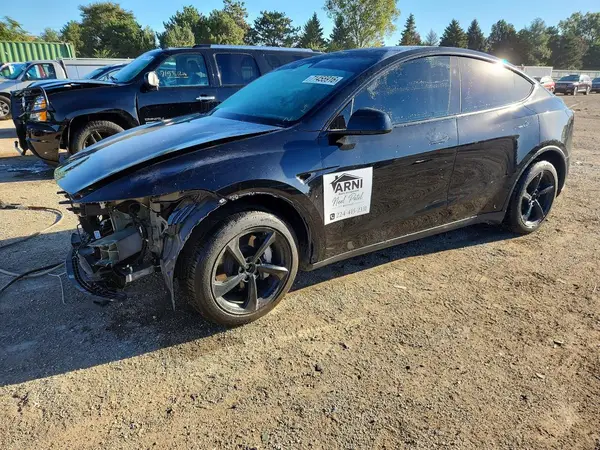 7SAYGDEE9TF378059 2026 TESLA MODEL Y - Image 1