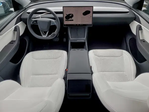 7SAYGDEE9TF379356 2026 TESLA MODEL Y - Image 8