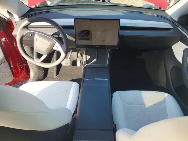 7SAYGDEE9TF403610 2026 TESLA MODEL Y - Image 8