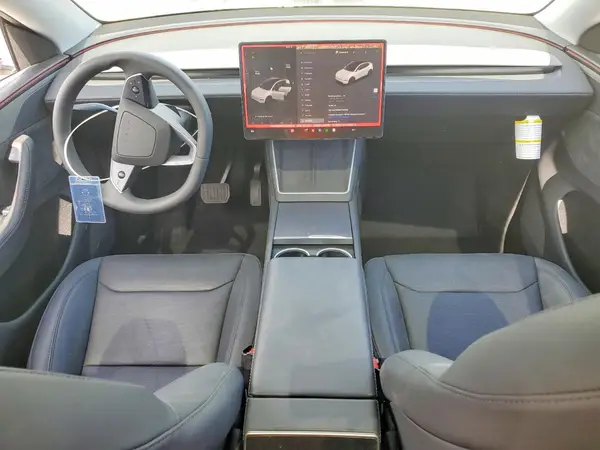 7SAYGDEE9TF430404 2026 TESLA MODEL Y - Image 8