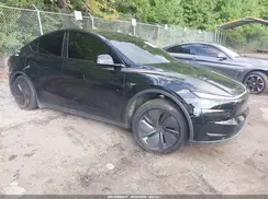 7SAYGDEE9TF552728 2026 TESLA MODEL Y
