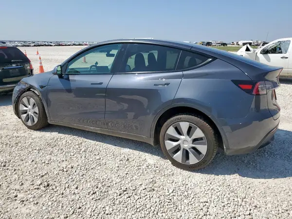 7SAYGDEEXNA001983 2022 TESLA MODEL Y - Image 2
