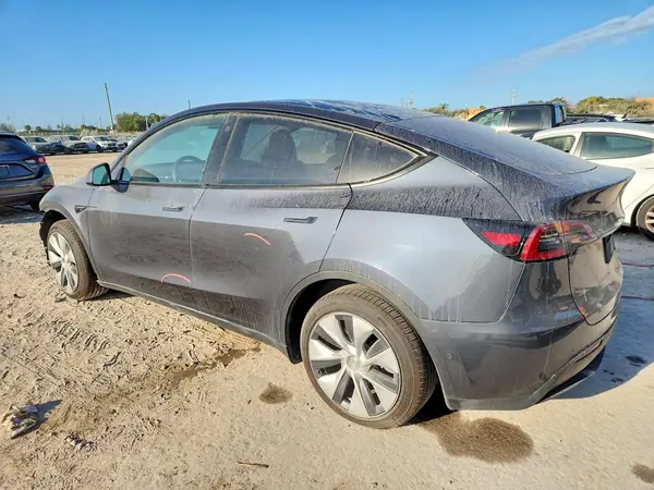 7SAYGDEEXNA003717 2022 TESLA MODEL Y - Image 2