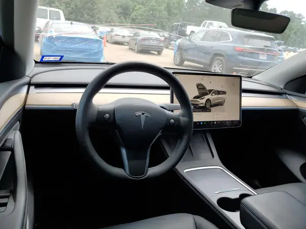 7SAYGDEEXNA011879 2022 TESLA MODEL Y - Image 8