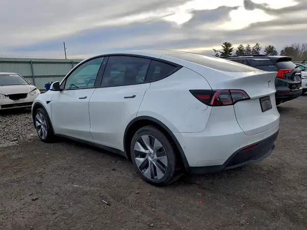 7SAYGDEEXNA012434 2022 TESLA MODEL Y - Image 2