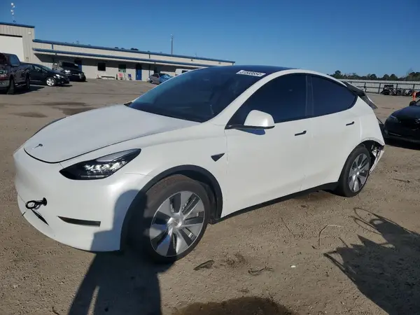 7SAYGDEEXNA012546 2022 TESLA MODEL Y - Image 1