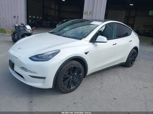 7SAYGDEEXNA012630 2022 TESLA MODEL Y - Image 2