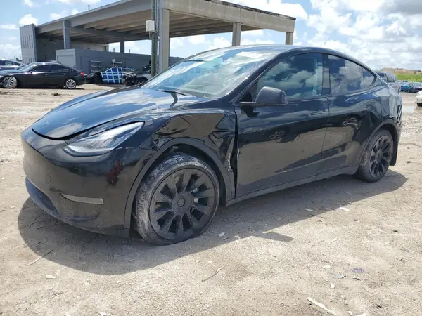 7SAYGDEEXNA013681 2022 TESLA MODEL Y - Image 1