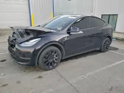 7SAYGDEEXNA013700 2022 TESLA MODEL Y