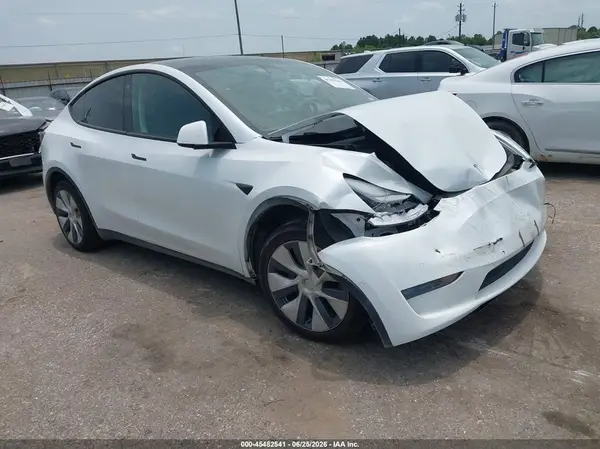 7SAYGDEEXNA015513 2022 TESLA MODEL Y - Image 1