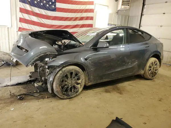 7SAYGDEEXNA017701 2022 TESLA MODEL Y - Image 1