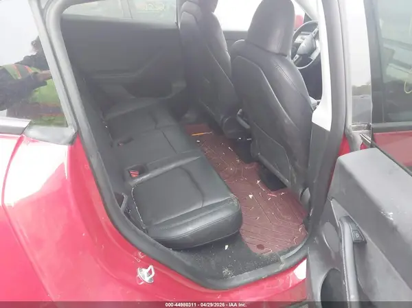 7SAYGDEEXNA018797 2022 TESLA MODEL Y - Image 8