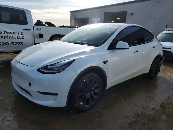 7SAYGDEEXNA019481 2022 TESLA MODEL Y - Image 1