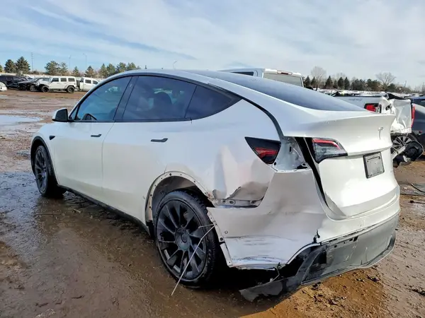 7SAYGDEEXNA019481 2022 TESLA MODEL Y - Image 2