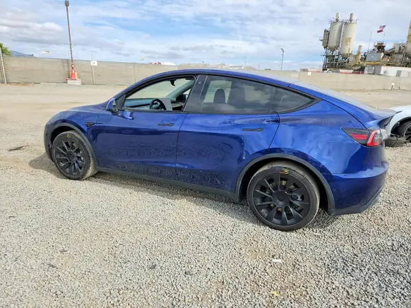 7SAYGDEEXNA021778 2022 TESLA MODEL Y - Image 2