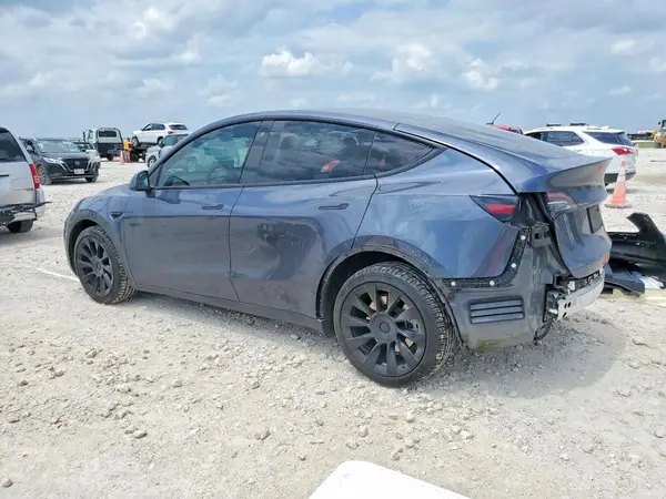 7SAYGDEEXNA021988 2022 TESLA MODEL Y - Image 2