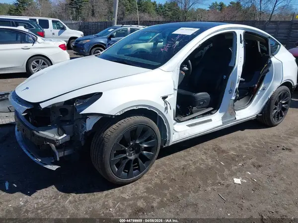 7SAYGDEEXNF309285 2022 TESLA MODEL Y - Image 2