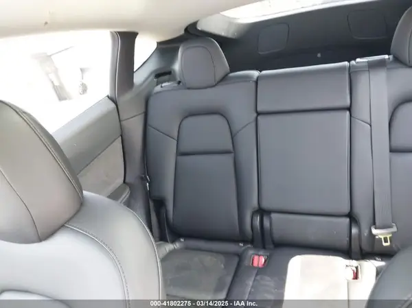 7SAYGDEEXNF314213 2022 TESLA MODEL Y - Image 8