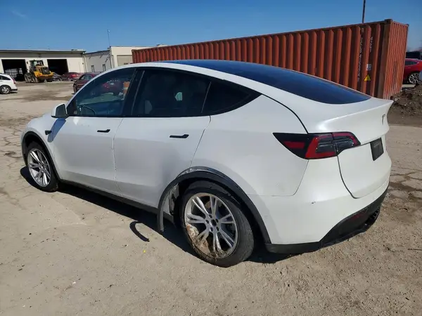 7SAYGDEEXNF316964 2022 TESLA MODEL Y - Image 2