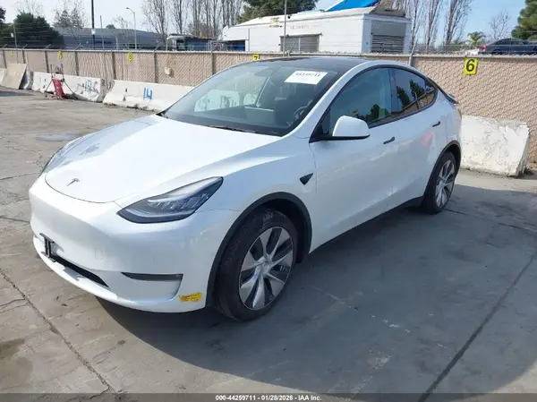 7SAYGDEEXNF321128 2022 TESLA MODEL Y - Image 2