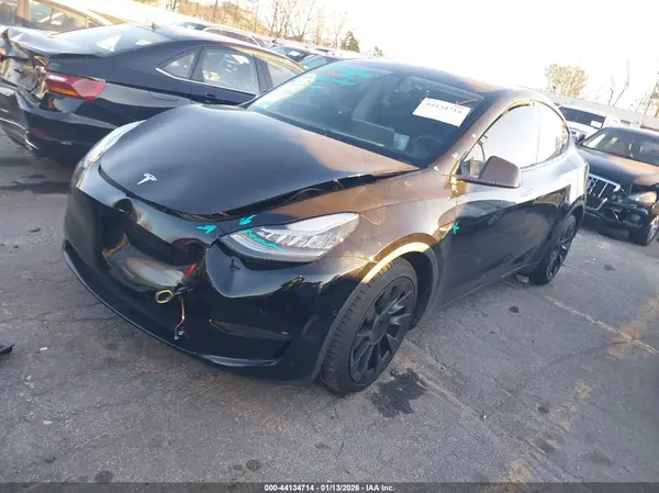 7SAYGDEEXNF321503 2022 TESLA MODEL Y - Image 2