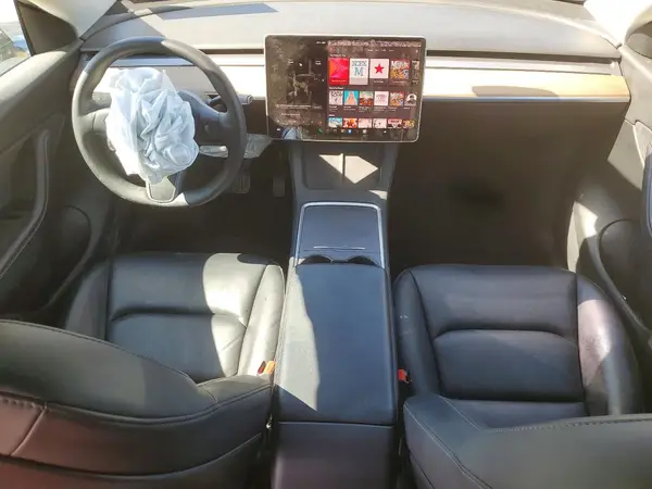 7SAYGDEEXNF323509 2022 TESLA MODEL Y - Image 8