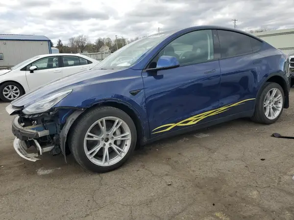 7SAYGDEEXNF325289 2022 TESLA MODEL Y - Image 1