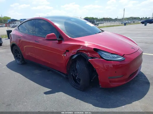 7SAYGDEEXNF327138 2022 TESLA MODEL Y - Image 1