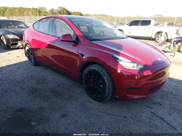 7SAYGDEEXNF329245 2022 TESLA MODEL Y - Image 1