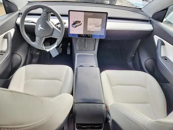7SAYGDEEXNF335837 2022 TESLA MODEL Y - Image 8