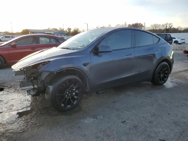 7SAYGDEEXNF336986 2022 TESLA MODEL Y - Image 1