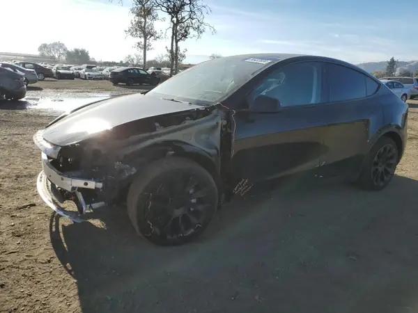 7SAYGDEEXNF344165 2022 TESLA MODEL Y - Image 1