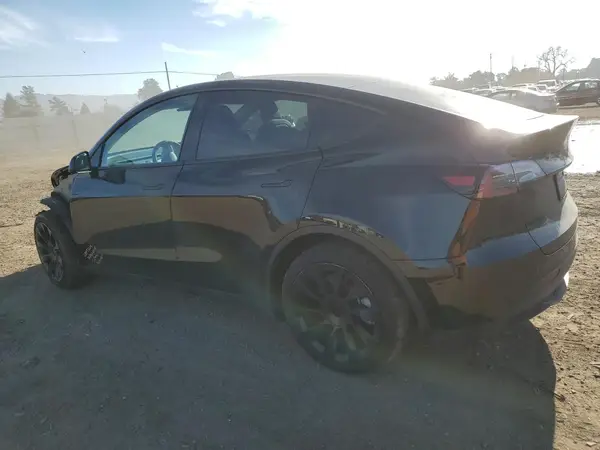 7SAYGDEEXNF344165 2022 TESLA MODEL Y - Image 2