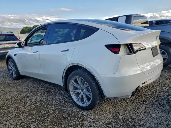 7SAYGDEEXNF345834 2022 TESLA MODEL Y - Image 2