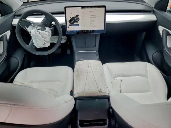 7SAYGDEEXNF350533 2022 TESLA MODEL Y - Image 8