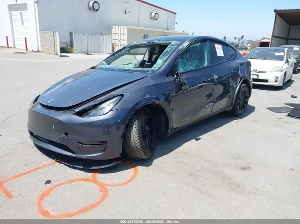 7SAYGDEEXNF351701 2022 TESLA MODEL Y - Image 2