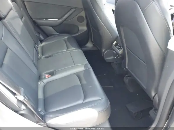 7SAYGDEEXNF351701 2022 TESLA MODEL Y - Image 8