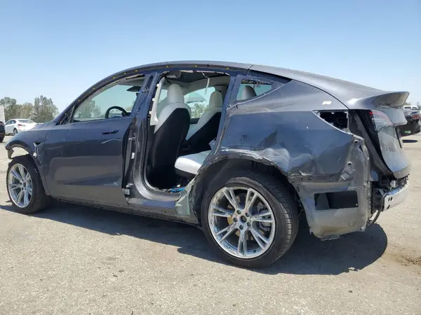 7SAYGDEEXNF354288 2022 TESLA MODEL Y - Image 2