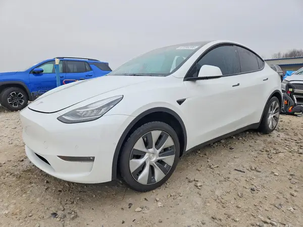 7SAYGDEEXNF354534 2022 TESLA MODEL Y - Image 1