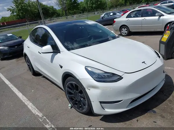 7SAYGDEEXNF362553 2022 TESLA MODEL Y - Image 1