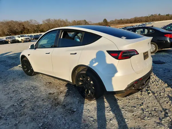 7SAYGDEEXNF364089 2022 TESLA MODEL Y - Image 2