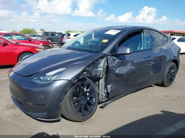 7SAYGDEEXNF367073 2022 TESLA MODEL Y - Image 2