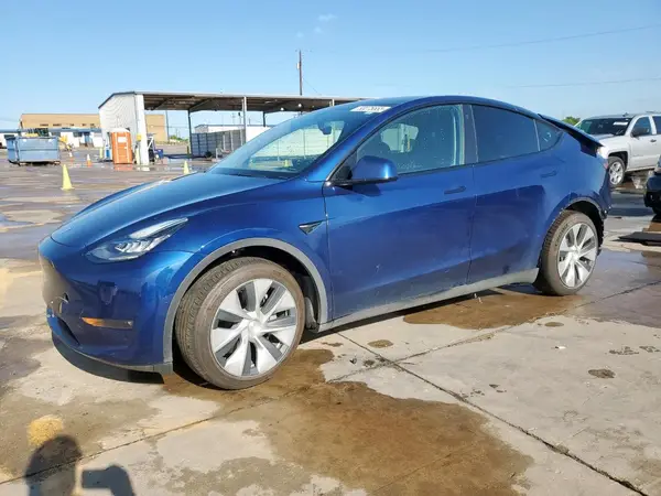 7SAYGDEEXNF372693 2022 TESLA MODEL Y - Image 1