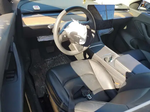 7SAYGDEEXNF375030 2022 TESLA MODEL Y - Image 8