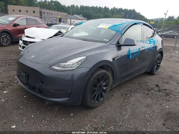 7SAYGDEEXNF387260 2022 TESLA MODEL Y - Image 2
