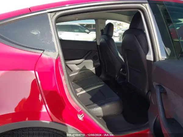7SAYGDEEXNF391387 2022 TESLA MODEL Y - Image 8