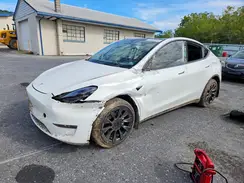 7SAYGDEEXNF393401 2022 TESLA MODEL Y