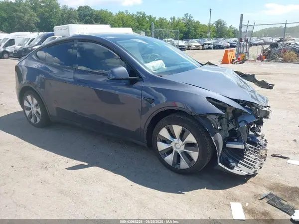 7SAYGDEEXNF401447 2022 TESLA MODEL Y - Image 1